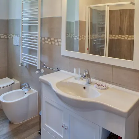 ヴィラ Mimosa Diano Marina: Exclusive Use Villa, Garden, Barbecue, 3 Bedrooms And 3 Bathrooms