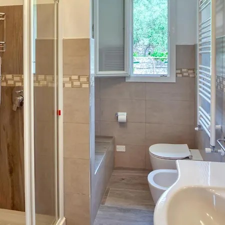Mimosa Diano Marina: Exclusive Use Villa, Garden, Barbecue, 3 Bedrooms And 3 Bathrooms ヴィラ ディアーノ・マリーナ