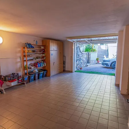 Mimosa Diano Marina: Exclusive Use Villa, Garden, Barbecue, 3 Bedrooms And 3 Bathrooms