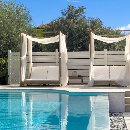 ヴィラ Mimosa Diano Marina: Exclusive Use Villa, Garden, Barbecue, 3 Bedrooms And 3 Bathrooms *