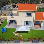 Mimosa Diano Marina: Exclusive Use Villa, Garden, Barbecue, 3 Bedrooms And 3 Bathrooms Villa *