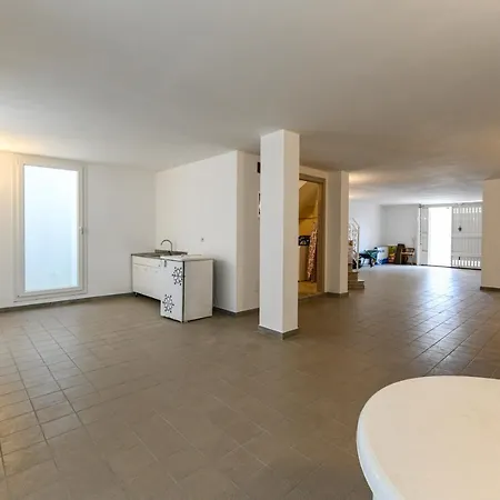 Βίλα Mimosa Diano Marina: Exclusive Use Villa, Garden, Barbecue, 3 Bedrooms And 3 Bathrooms Ντιάνο Μαρίνα