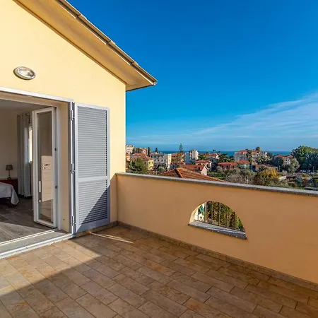Mimosa Diano Marina: Exclusive Use Villa, Garden, Barbecue, 3 Bedrooms And 3 Bathrooms Βίλα Ντιάνο Μαρίνα
