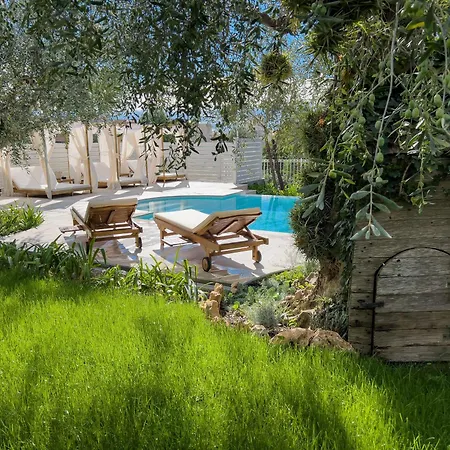 Mimosa Diano Marina: Exclusive Use Villa, Garden, Barbecue, 3 Bedrooms And 3 Bathrooms Βίλα