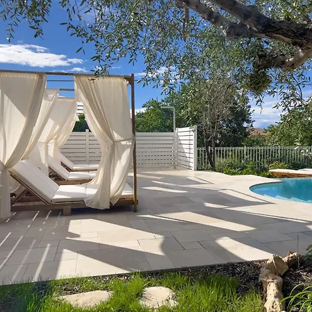 Βίλα Mimosa Diano Marina: Exclusive Use Villa, Garden, Barbecue, 3 Bedrooms And 3 Bathrooms