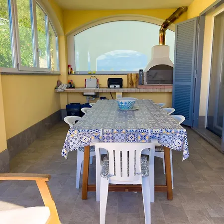 Villa Mimosa Diano Marina: Exclusive Use Villa, Garden, Barbecue, 3 Bedrooms And 3 Bathrooms