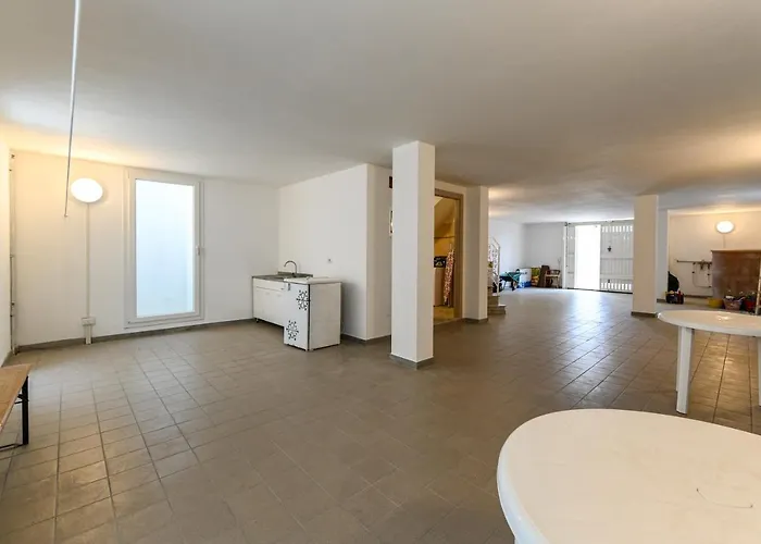 فيلة Mimosa Diano Marina: Exclusive Use Villa, Garden, Barbecue, 3 Bedrooms And 3 Bathrooms دْيانو مارينا