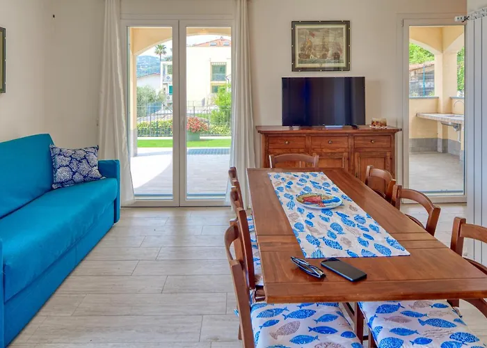 Mimosa Diano Marina: Exclusive Use Villa, Garden, Barbecue, 3 Bedrooms And 3 Bathrooms Ντιάνο Μαρίνα