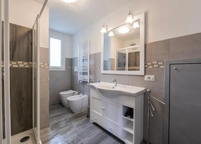 Βίλα Mimosa Diano Marina: Exclusive Use Villa, Garden, Barbecue, 3 Bedrooms And 3 Bathrooms