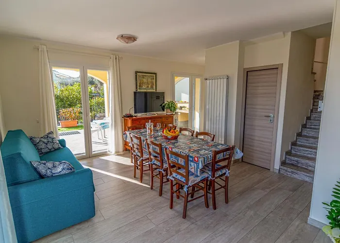 Mimosa Diano Marina: Exclusive Use Villa, Garden, Barbecue, 3 Bedrooms And 3 Bathrooms Βίλα