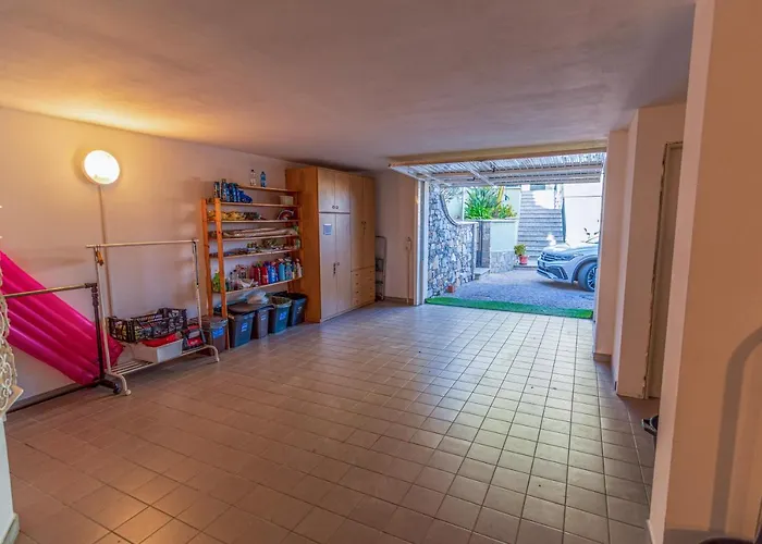 Mimosa Diano Marina: Exclusive Use Villa, Garden, Barbecue, 3 Bedrooms&3 Bathrooms