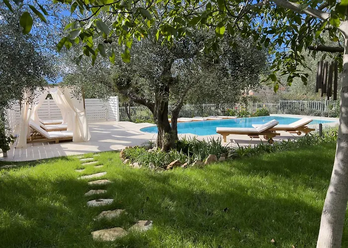 Βίλα Mimosa Diano Marina: Exclusive Use Villa, Garden, Barbecue, 3 Bedrooms And 3 Bathrooms
