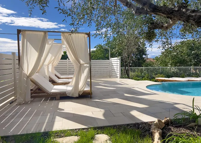 Βίλα Mimosa Diano Marina: Exclusive Use Villa, Garden, Barbecue, 3 Bedrooms And 3 Bathrooms