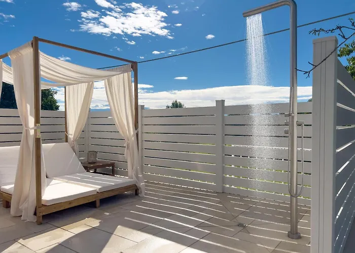 Mimosa Diano Marina: Exclusive Use Villa, Garden, Barbecue, 3 Bedrooms And 3 Bathrooms * دْيانو مارينا