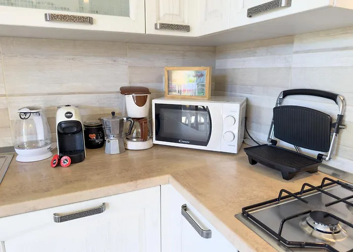 Βίλα Mimosa Diano Marina: Exclusive Use Villa, Garden, Barbecue, 3 Bedrooms And 3 Bathrooms