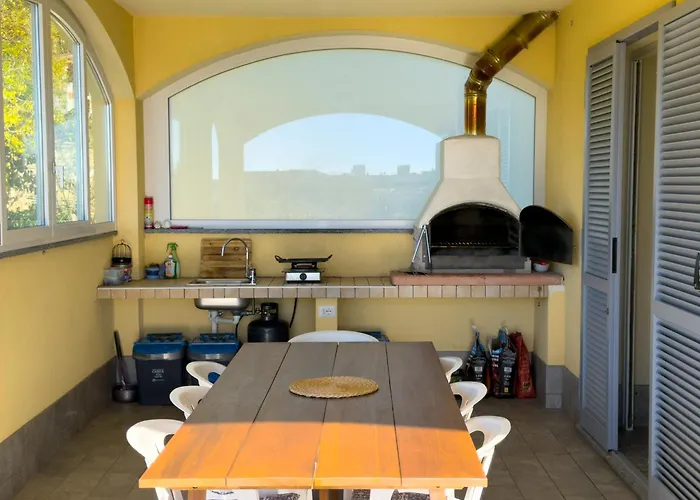 Mimosa Diano Marina: Exclusive Use Villa, Garden, Barbecue, 3 Bedrooms And 3 Bathrooms